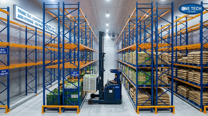 Kệ Narrow Aisle Lâm Đồng tối ưu diện tích kho Kệ Narrow Aisle Lâm Đồng trong kho nông sản sử dụng lối đi hẹp